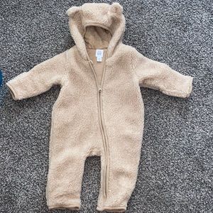 Baby gap snowsuit. 0-3 months